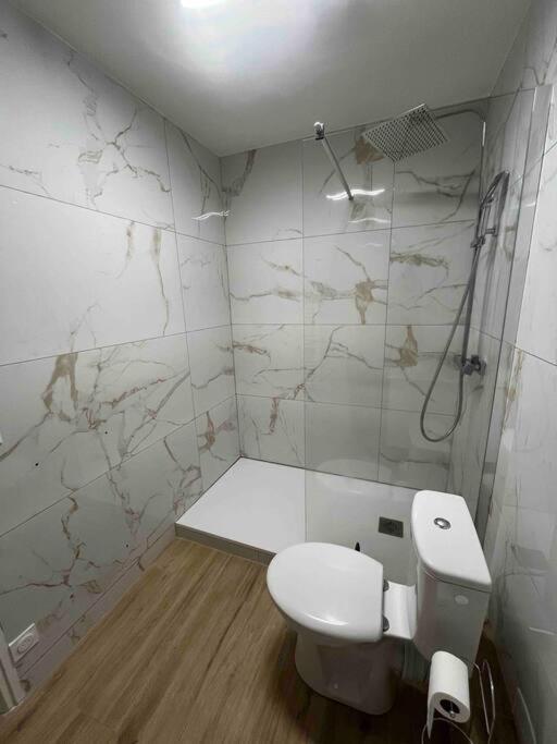 Joli Appart/Vue Etang/Clim /Wifi Balaruc-les-Bains Zewnętrze zdjęcie